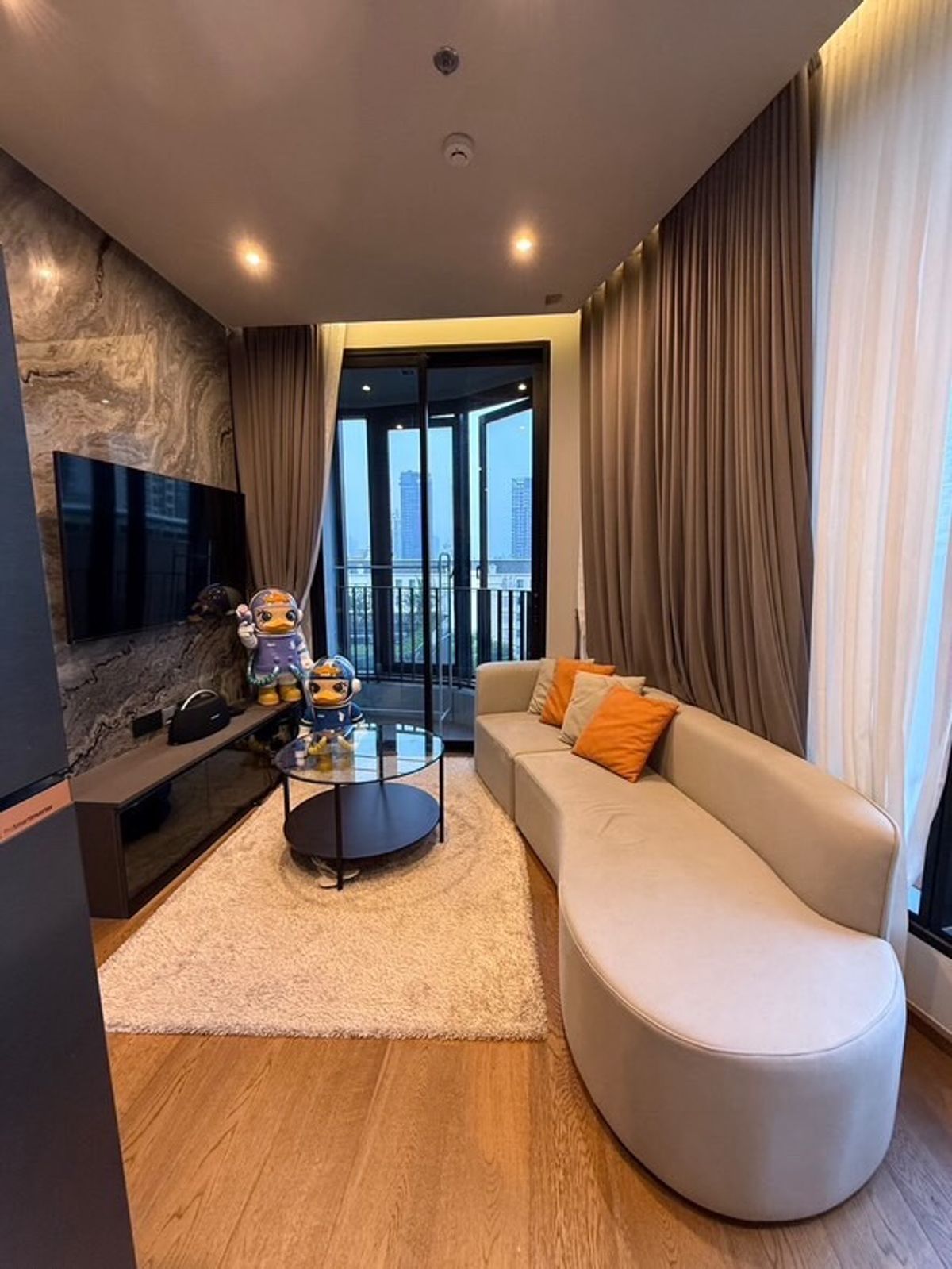 For SaleCondoSukhumvit, Asoke, Thonglor : Ideo Q Sukhumvit 36 ​​/1 Bedroom (Sale with Tenant), IDO Q. Sukhumvit 36 ​​/1 Bedroom