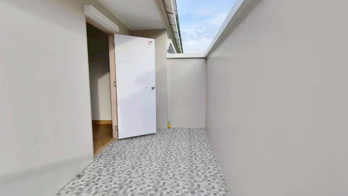 ขายนนทบุรี บางใหญ่ บางบัวทอง : S2928 ขายบ้านแฝด 2 ชั้น หมู่บ้านเติมรัก 3 นนทบุรี ตกแต่งใหม่ ของแถมเพียบ