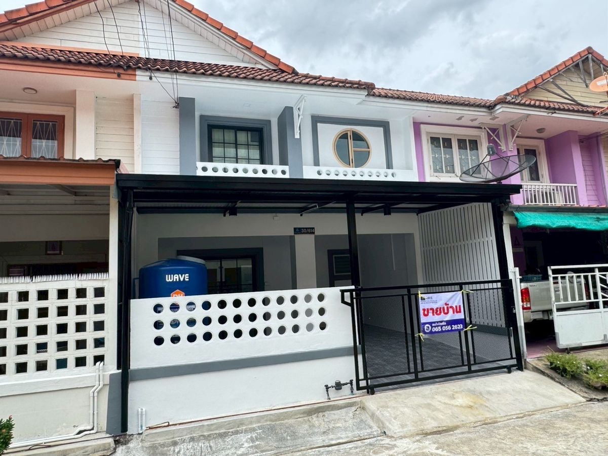 ขายทาวน์โฮมปทุมธานี รังสิต ธรรมศาสตร์ : ขายทาวน์โฮม 2 ชั้น บ้านรีโนเวทใหม่!! ราคาดีที่สุด!! บริการปรึกษาสินเชื่อฟรีไม่มีค่าใช้จ่าย✨หมู่บ้าน พฤกษา 11 รังสิต-คลอง3