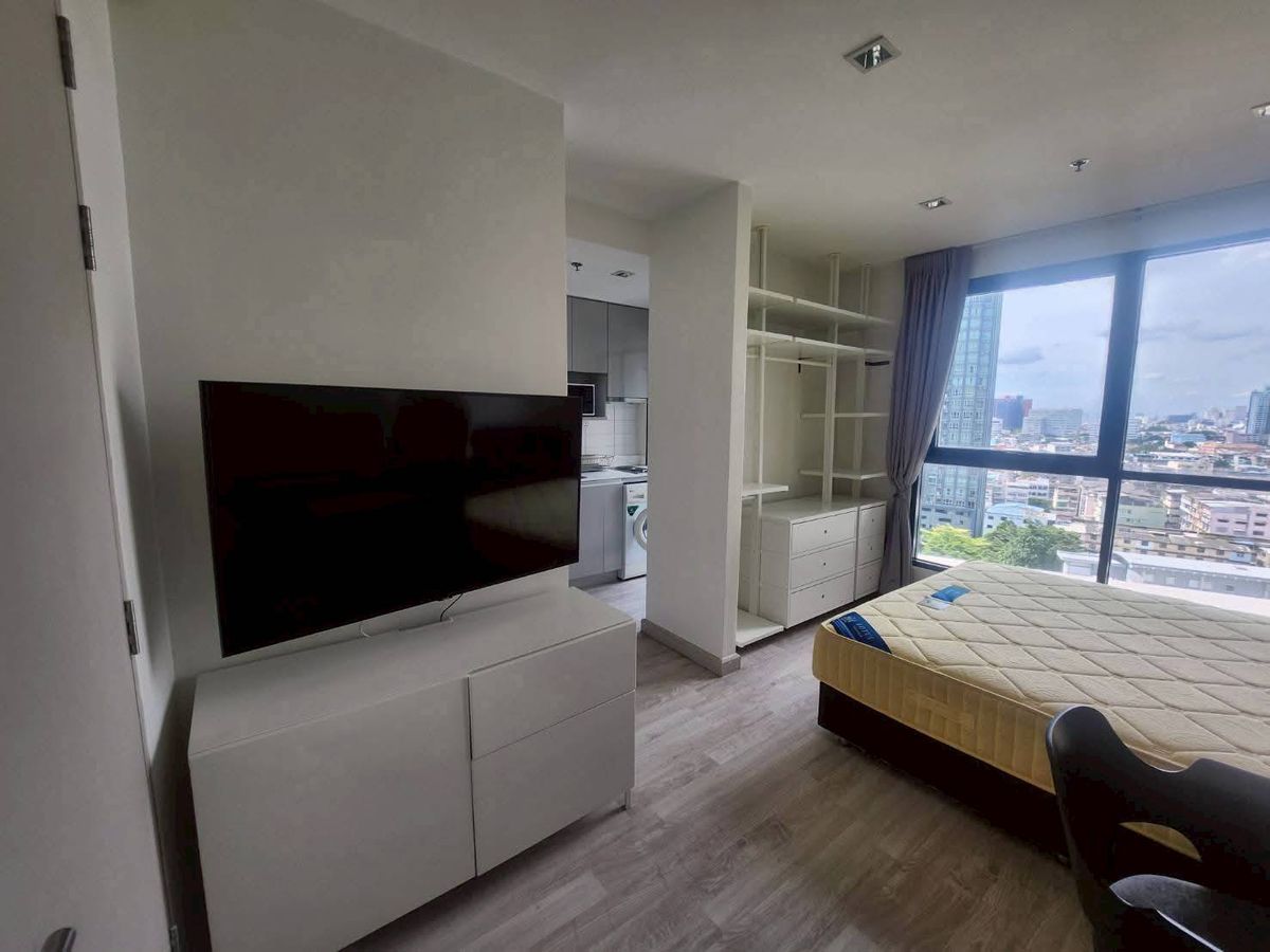 ให้เช่าคอนโดวงเวียนใหญ่ เจริญนคร : ★ Ideo Mobi Sathorn ★ 21 ตรม.,ชั้น 14 (สตูดิโอ), ★ใกล้ BTS กรุงธนบุรี ★ใกล้ คลองสาน, วงเวียนใหญ่, เดอะมอลล์ ท่าพระ★ สิ่งอำนวยความสะดวกมากมาย★ เครื่องใช้ไฟฟ้าครบครัน★ 
