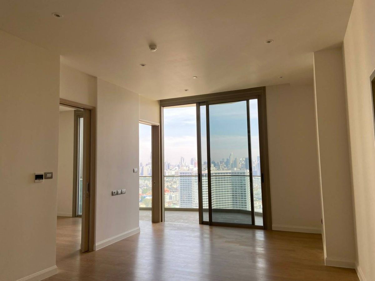CondoWongwianyai, Charoennakor : ♦ Special Price ♦ 25+ Floor 78.56 sq.m. | 1 Bedroom Chao Phraya River View | Near BTS Krung Thon Buri 2 mins, ICONSIAM 1 min