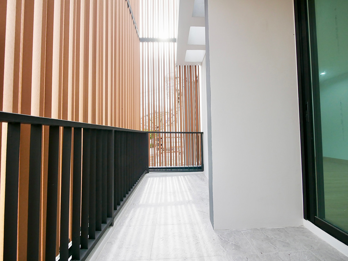 For SaleTownhomeNawamin, Ramindra : 3 -story townhome for sale, Soi Khubon 27, SPOME Village, just 200 meters into the alley, size 24 sq.m.