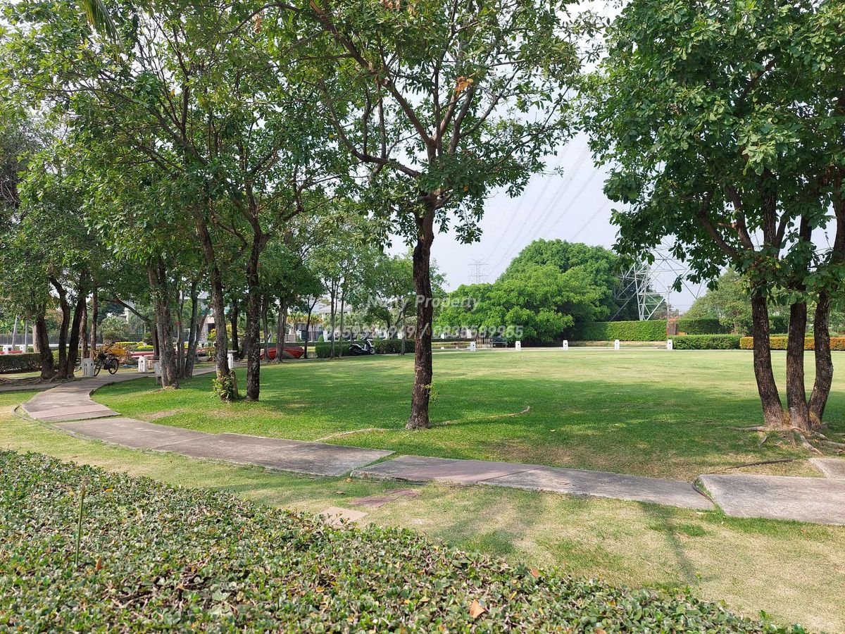 For RentHousePattanakan, Srinakarin : For Rent: Single House near Suan Luang, Nantawan Suan Luang Rama IX Project