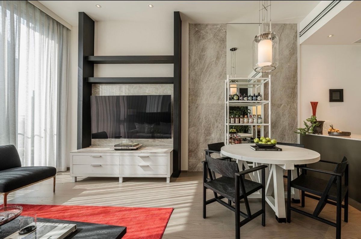 CondoWitthayu, Chidlom, Langsuan, Ploenchit : SCOPE Lang Suan-85 sqm. 1 bedroom, 1 water, complete with 092-545-6151 (Tim)