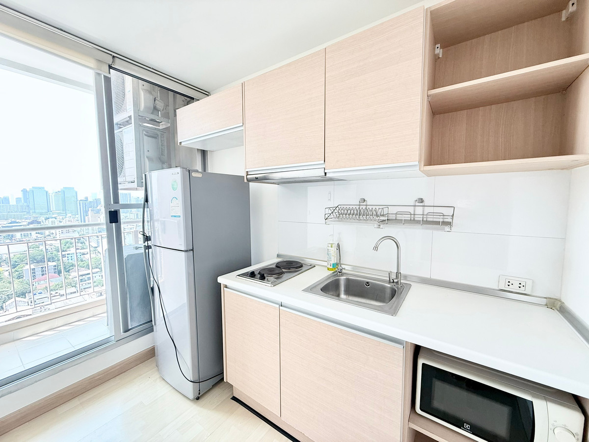 For RentCondoRatchadapisek, Huaikwang, Suttisan : For Rent, Ready to Move In ‼️ ✨ Rhythm Ratchada ✨ Great price, prime location next to MRT Ratchadaphisek 🚇 (No.260272)