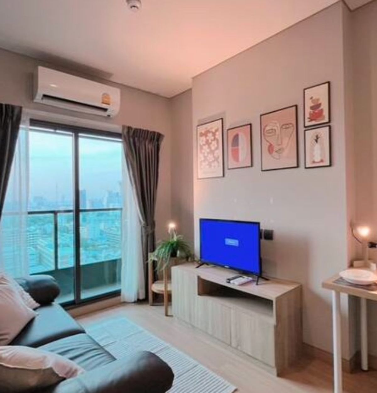 For RentCondoRatchathewi,Phayathai : Ready to sell /sell below Lumpini Sweet Din Daeng-Ratchaprarop, beautiful room, very new room, corner of the city view room