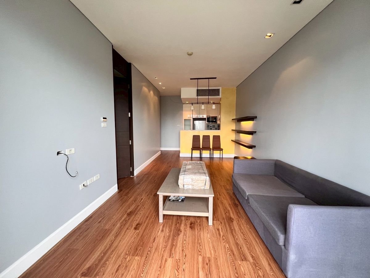 ขายคอนโดสุขุมวิท อโศก ทองหล่อ : ขายคอนโด Vincente Sukhumvit 49 ราคา 6,100,000 บาท [NCs250811]