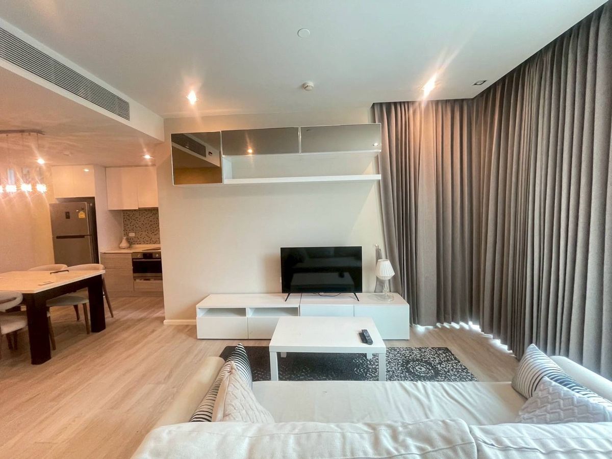ให้เช่าคอนโดสุขุมวิท อโศก ทองหล่อ : 🎯 พร้อมอยู่! ห้องสวย ในงบ 30K The Room Sukhumvit 21  1 ห้องนอน | 53 ตร.ม. | เฟอร์ครบ โทร.0994629391 เบิร์ด