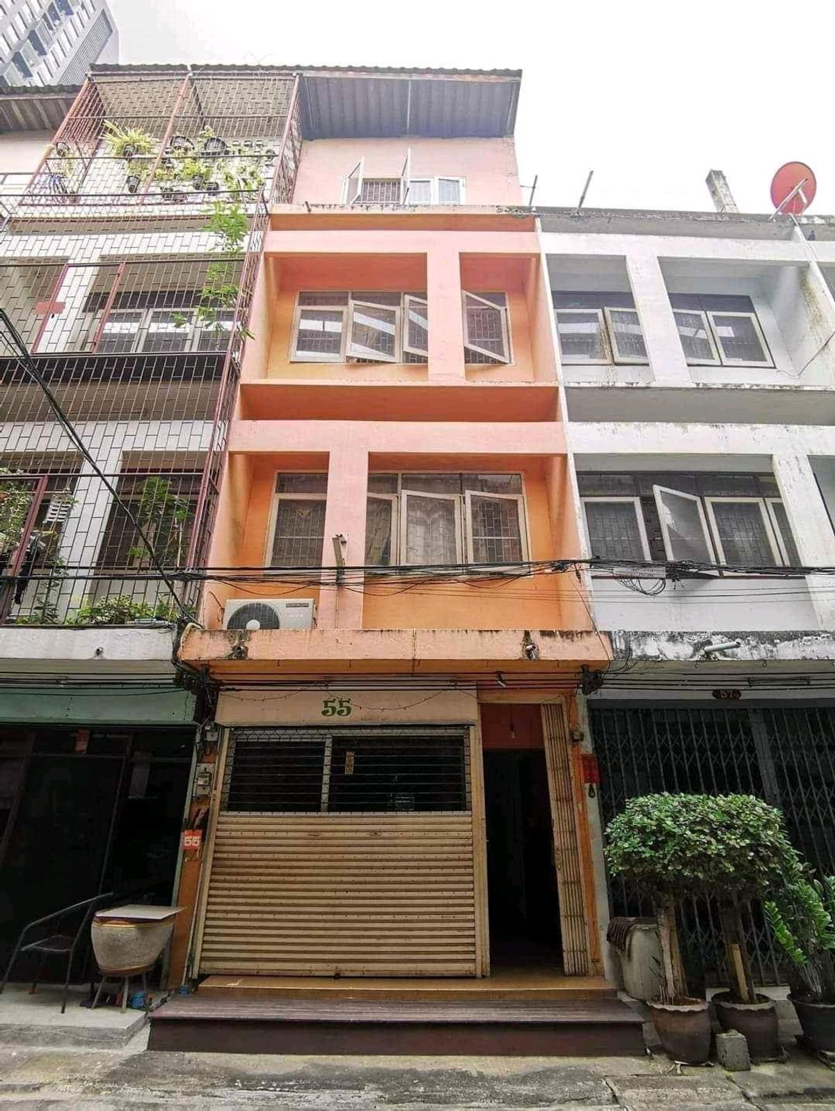 For RentShop HouseOnnut, Udomsuk : For rent near BTS Bang Chak by walk 3 mins