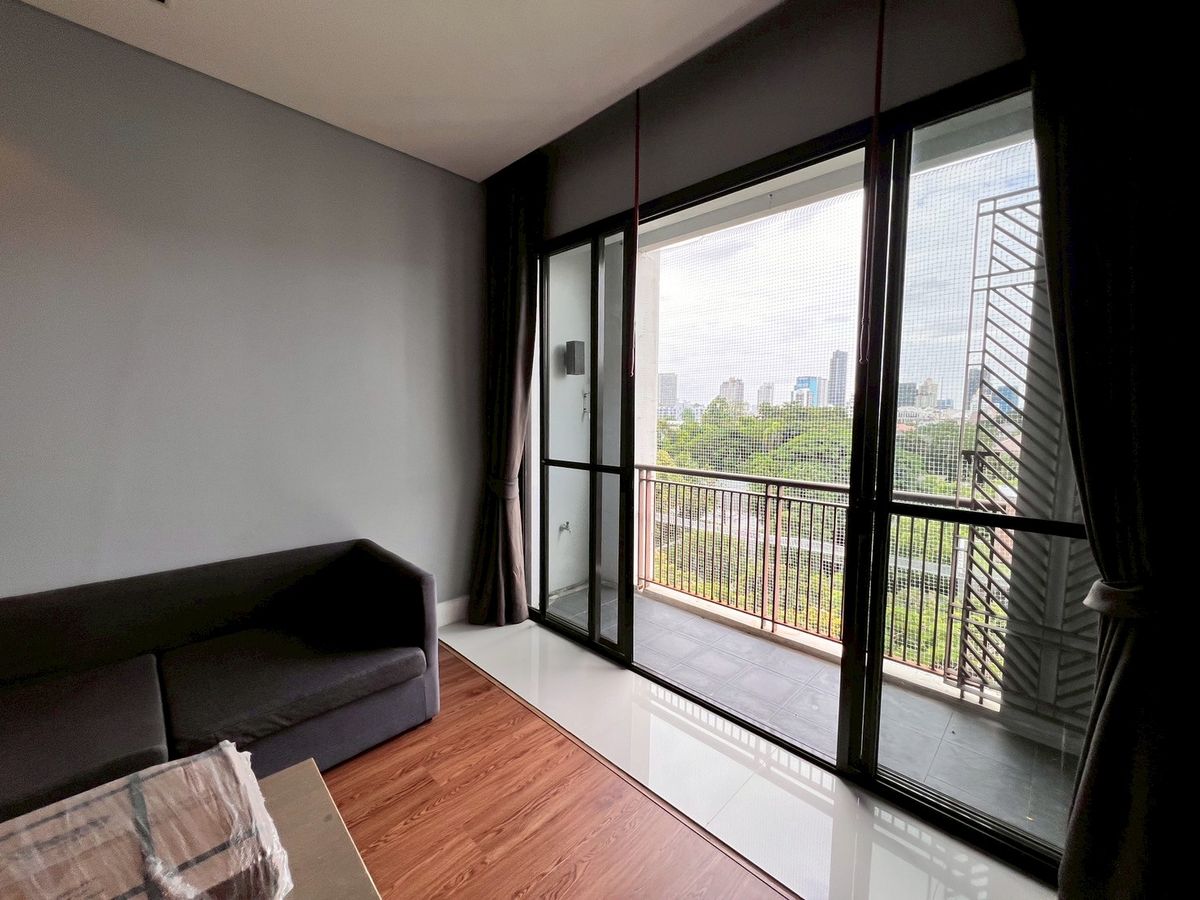ขายคอนโดสุขุมวิท อโศก ทองหล่อ : ขายคอนโด Vincente Sukhumvit 49 ราคา 6,100,000 บาท [NCs250811]