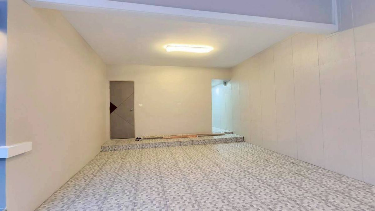 ขายนนทบุรี บางใหญ่ บางบัวทอง : S2928 ขายบ้านแฝด 2 ชั้น หมู่บ้านเติมรัก 3 นนทบุรี ตกแต่งใหม่ ของแถมเพียบ