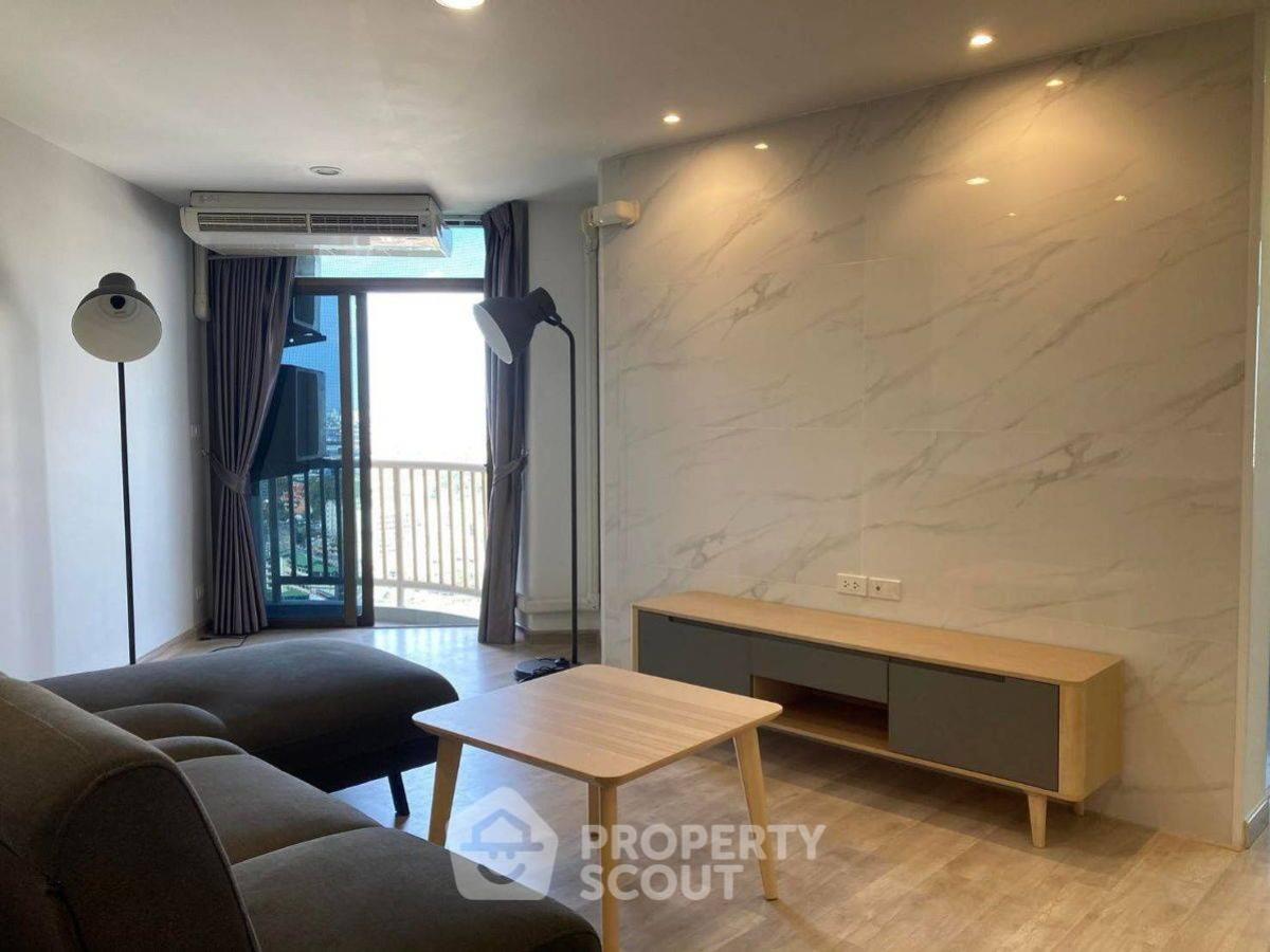 For RentCondoPinklao, Charansanitwong : 2-BR Condo at Ratanakosin Island near MRT Bang Yi Khan