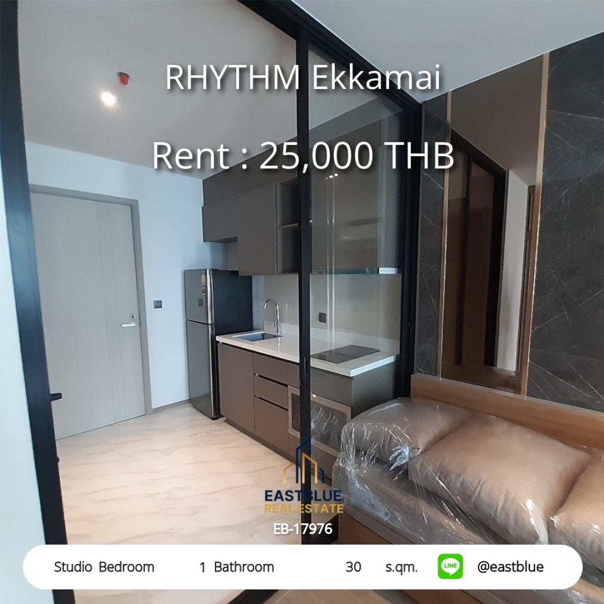 For RentCondoSukhumvit, Asoke, Thonglor : คอนโด Rhythm เอกมัย สตูดิโอ 30 ตรม. ใกล้ BTS เพียง 350 ม. 
เช่า 25,000 บ./ด. ฟรี! ฟิตเนส-สระว่ายน้ำ พร้อมระบบรักษาความปลอดภัยครบครัน