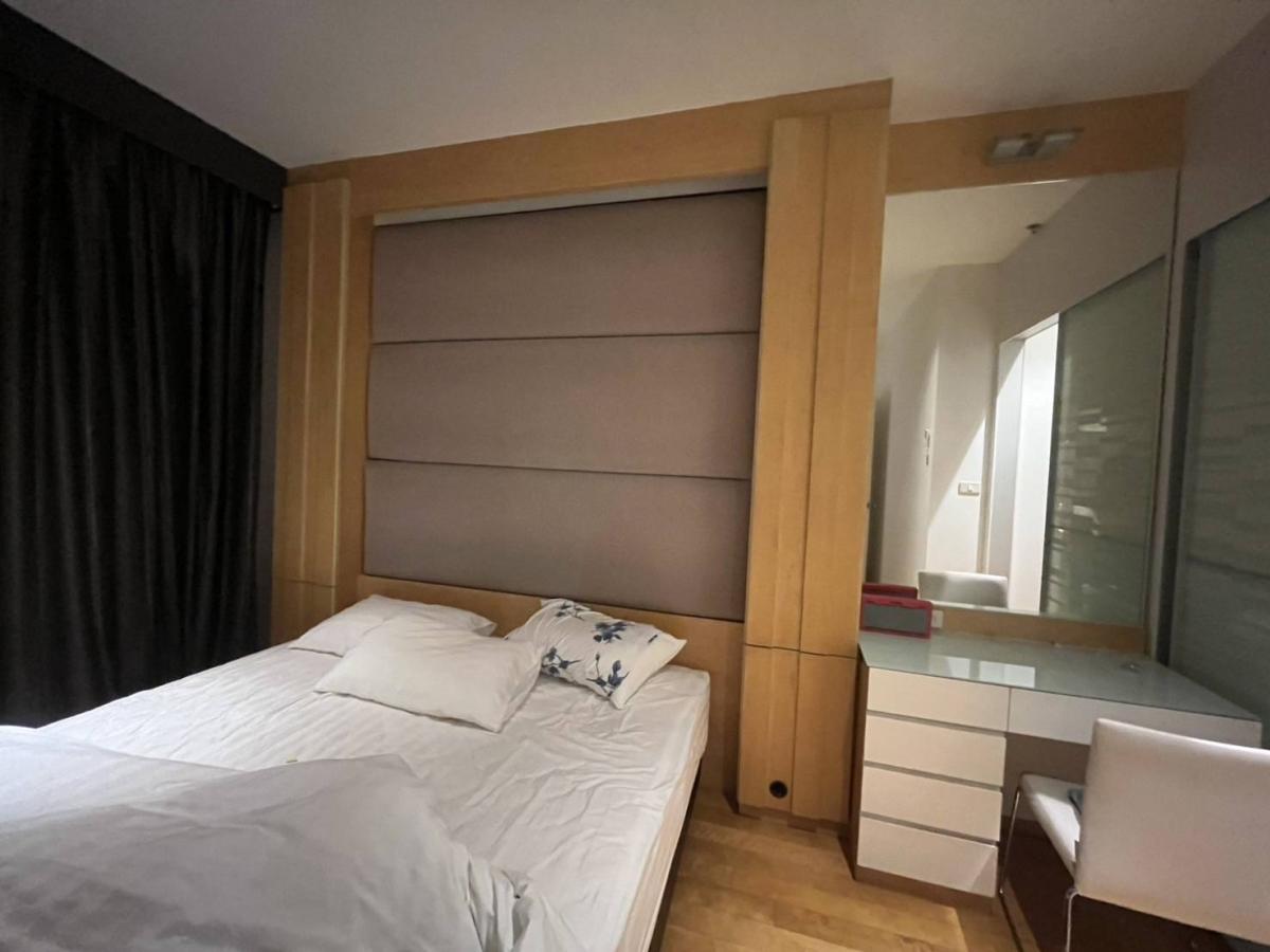 For SaleCondoRatchathewi,Phayathai : Luxury condo room with city view in the heart of RatchathewiOnly 7.9 million, near BTS/MRT with complete amenities!