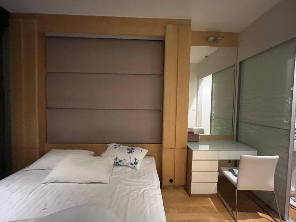 For SaleCondoRatchathewi,Phayathai : Luxury condo room with city view in the heart of RatchathewiOnly 7.9 million, near BTS/MRT with complete amenities!