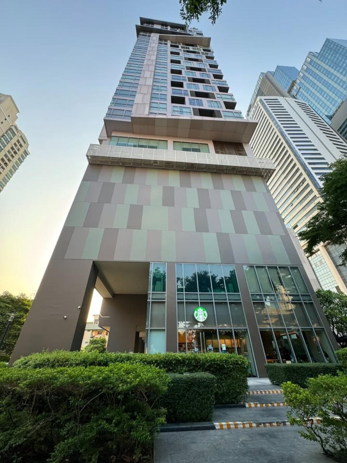 For SaleCondoRatchathewi,Phayathai : 30/03/2026, Ideo Q Phayathai condo 1 bedroom near BTS/MRT for only 5.89 million baht
#Convenient life in the city center with fitness, garden, and 24-hour security. 0642748883
