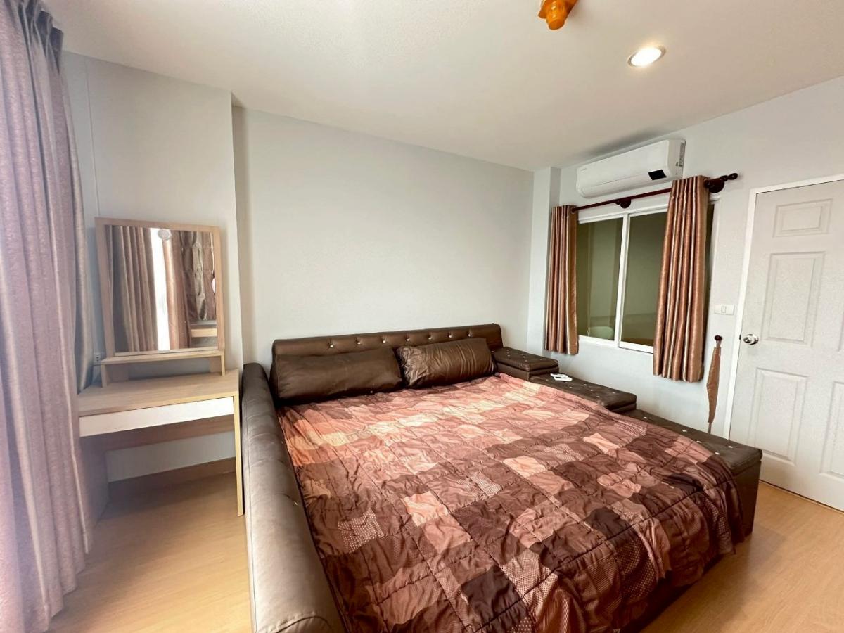 ขายคอนโดรัชดา ห้วยขวาง : 03/04/2026, รวมค่าโอนคอนโด Life@Ratchada - ห้วยขวาง 1 ห้องนอน พร้อมอยู่ ใกล้ MRT ห้วยขวาง 
ขาย 3.1 ลบ. / เช่า 15,000 บาทต่อเดือน รีวิวดี ทำเลใจกลางเมือง! 0642748883