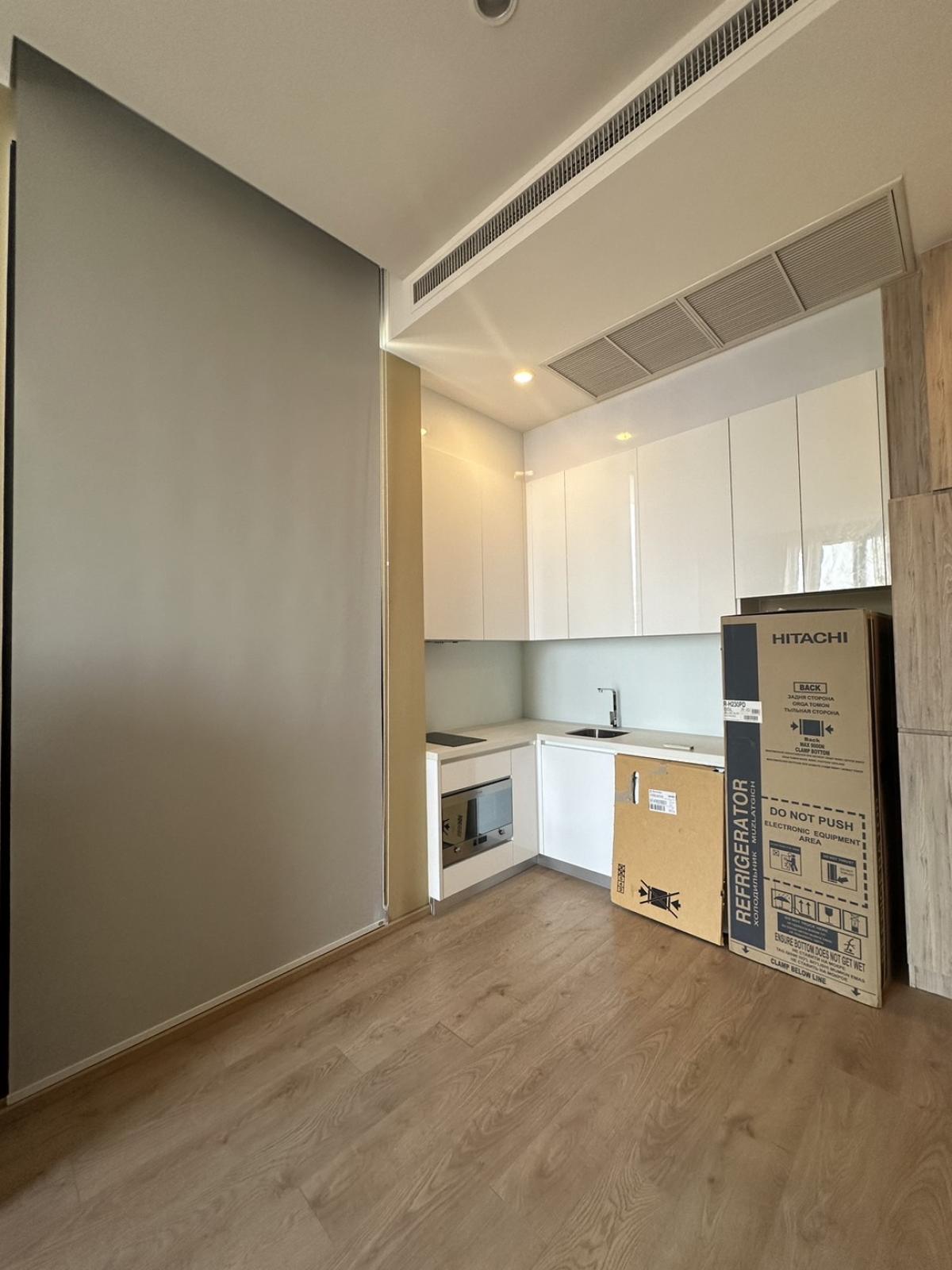 ขายคอนโดสุขุมวิท อโศก ทองหล่อ : 03/04/2026, รวมค่าโอนคอนโด Noble BE19 วิวใจกลางอโศก 1 ห้องนอน 46 ตรม. 
ราคาพิเศษ 9.9 ลบ. ใกล้ BTS/MRT เดินถึง! 0642748883