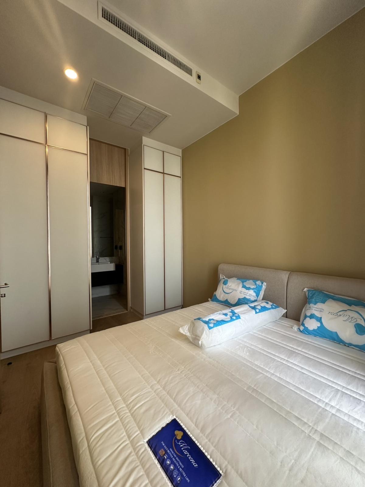 ขายคอนโดสุขุมวิท อโศก ทองหล่อ : 03/04/2026, รวมค่าโอนคอนโด Noble BE19 วิวใจกลางอโศก 1 ห้องนอน 46 ตรม. 
ราคาพิเศษ 9.9 ลบ. ใกล้ BTS/MRT เดินถึง! 0642748883