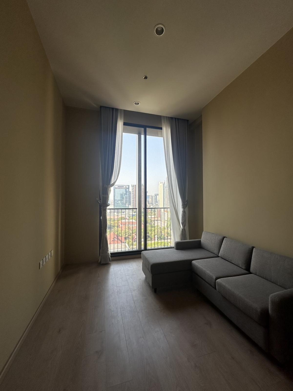 ขายคอนโดสุขุมวิท อโศก ทองหล่อ : 03/04/2026, รวมค่าโอนคอนโด Noble BE19 วิวใจกลางอโศก 1 ห้องนอน 46 ตรม. 
ราคาพิเศษ 9.9 ลบ. ใกล้ BTS/MRT เดินถึง! 0642748883