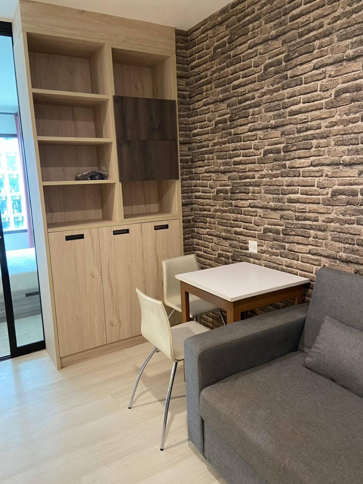 ขายคอนโดพระราม 9 เพชรบุรีตัดใหม่ RCA : 03/04/2026, รวมค่าโอนคอนโด Life Asoke 1 ห้องนอน ใกล้ BTS/MRT เพชรบุรี 
ราคา 4.95 ลบ. พร้อมสิ่งอำนวยความสะดวกครบครัน! 0642748883