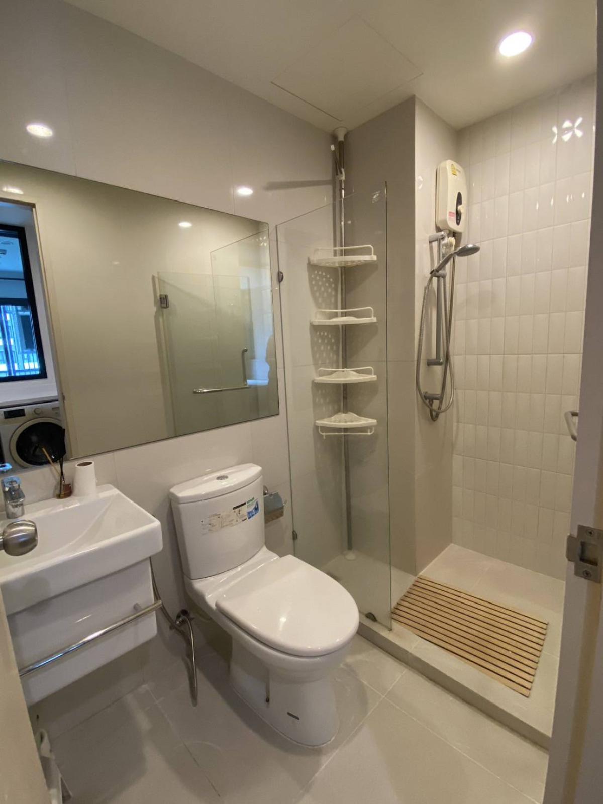 ขายคอนโดพระราม 9 เพชรบุรีตัดใหม่ RCA : 03/04/2026, รวมค่าโอนคอนโด Life Asoke 1 ห้องนอน ใกล้ BTS/MRT เพชรบุรี 
ราคา 4.95 ลบ. พร้อมสิ่งอำนวยความสะดวกครบครัน! 0642748883