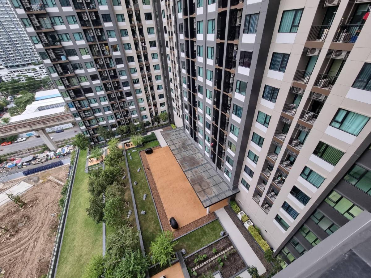 ขายคอนโดพระราม 9 เพชรบุรีตัดใหม่ RCA : 03/04/2026, รวมค่าโอนคอนโด Life Asoke 1 ห้องนอน ใกล้ BTS/MRT เพชรบุรี 
ราคา 4.95 ลบ. พร้อมสิ่งอำนวยความสะดวกครบครัน! 0642748883