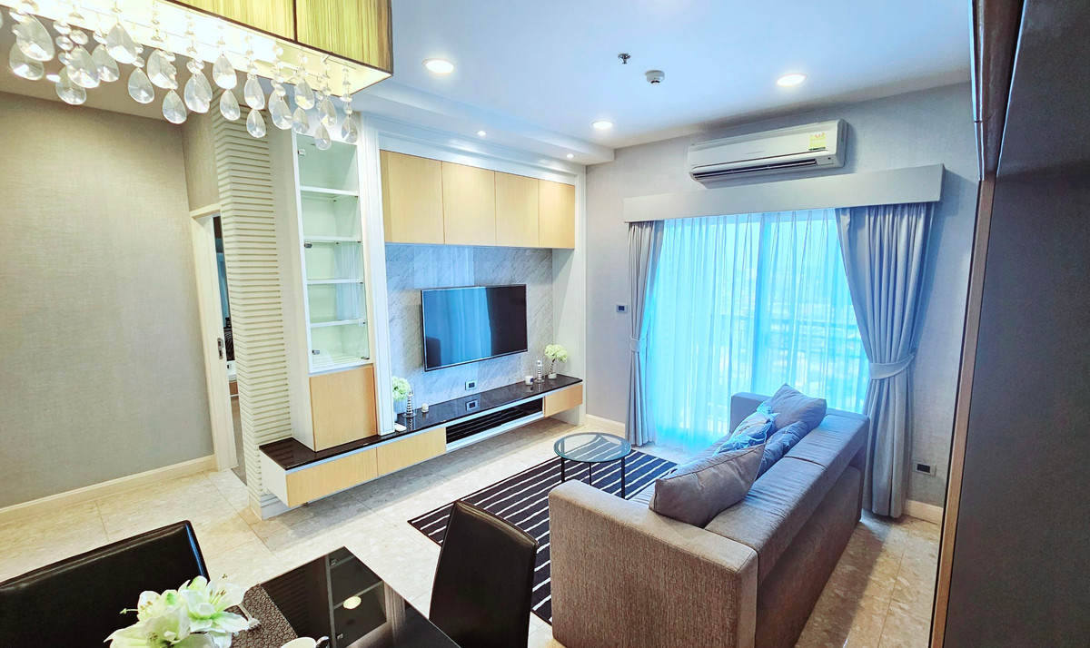 ให้เช่าคอนโดสุขุมวิท อโศก ทองหล่อ : Ready to move 1 bed 1 bath condo for rent The Crest Sukhumvit 34