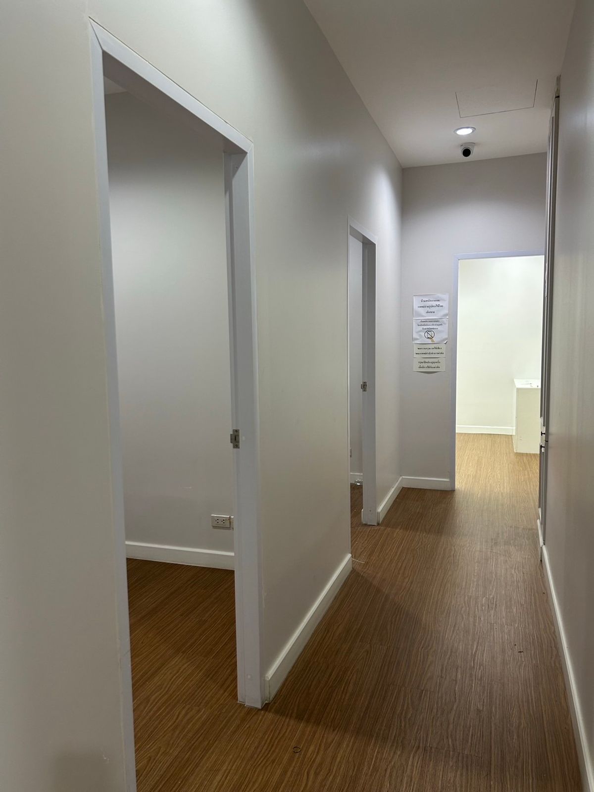 For RentRetail SpaceSukhumvit, Asoke, Thonglor : ✨ For Rent – Commercial Space near BTS Ekkamai  175 sq.m., Ideal for Office or Retail, Prime Location near BTS Ekkamai