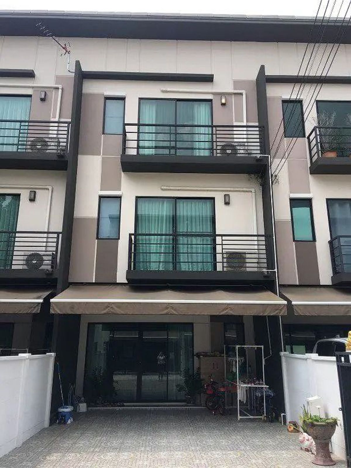 ขายทาวน์โฮมเกษตรศาสตร์ รัชโยธิน : 18.1ตรว 3นอน3น้ำ ทาวน์โฮม 3 ชั้น บ้านกลางเมือง พหลโยธิน 50 