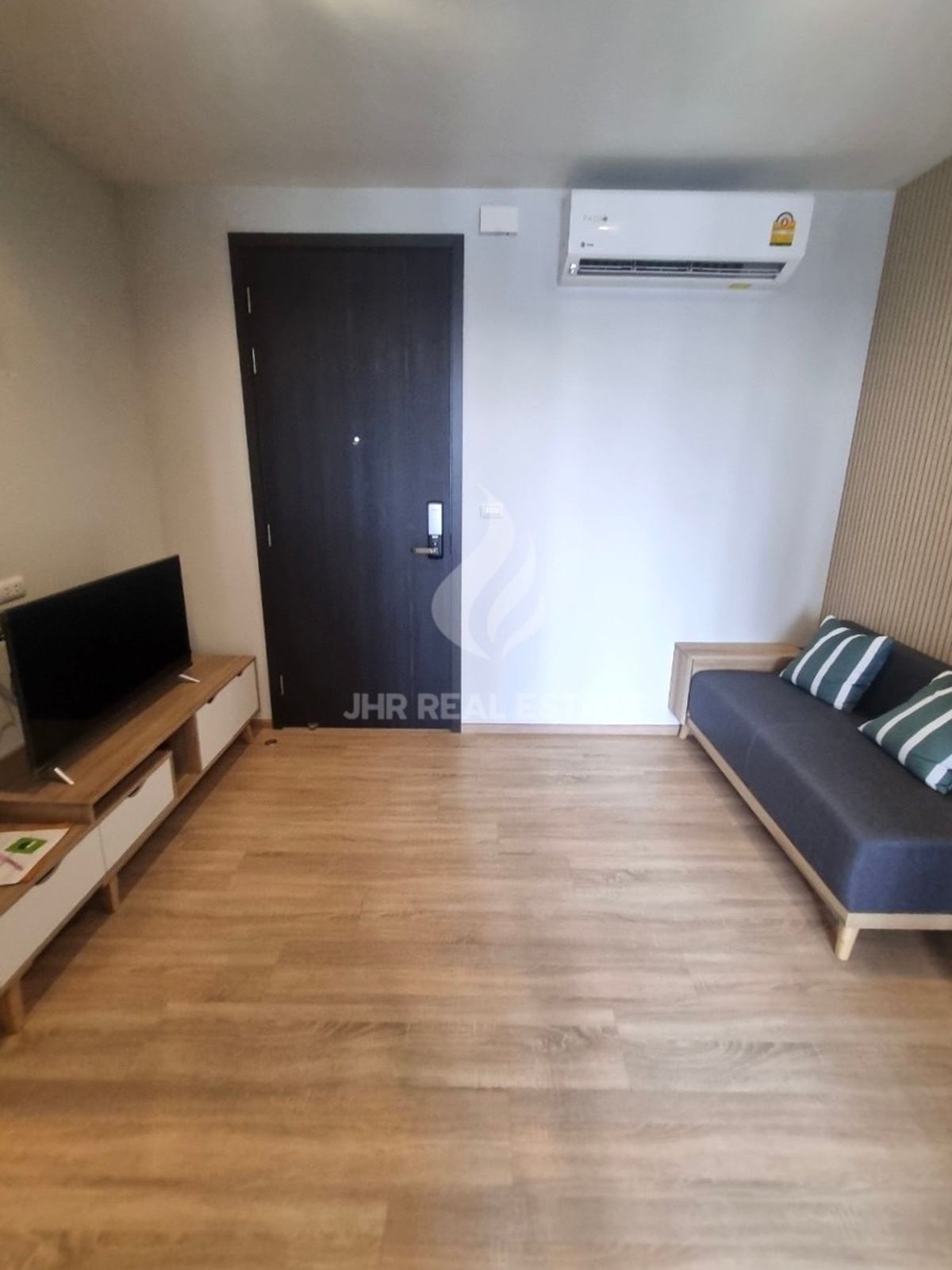 For RentCondoRama9, Petchburi, RCA : Best price❗️ The Base Garden Rama 9 1 bed 1 bath contact line id : @jhrhome