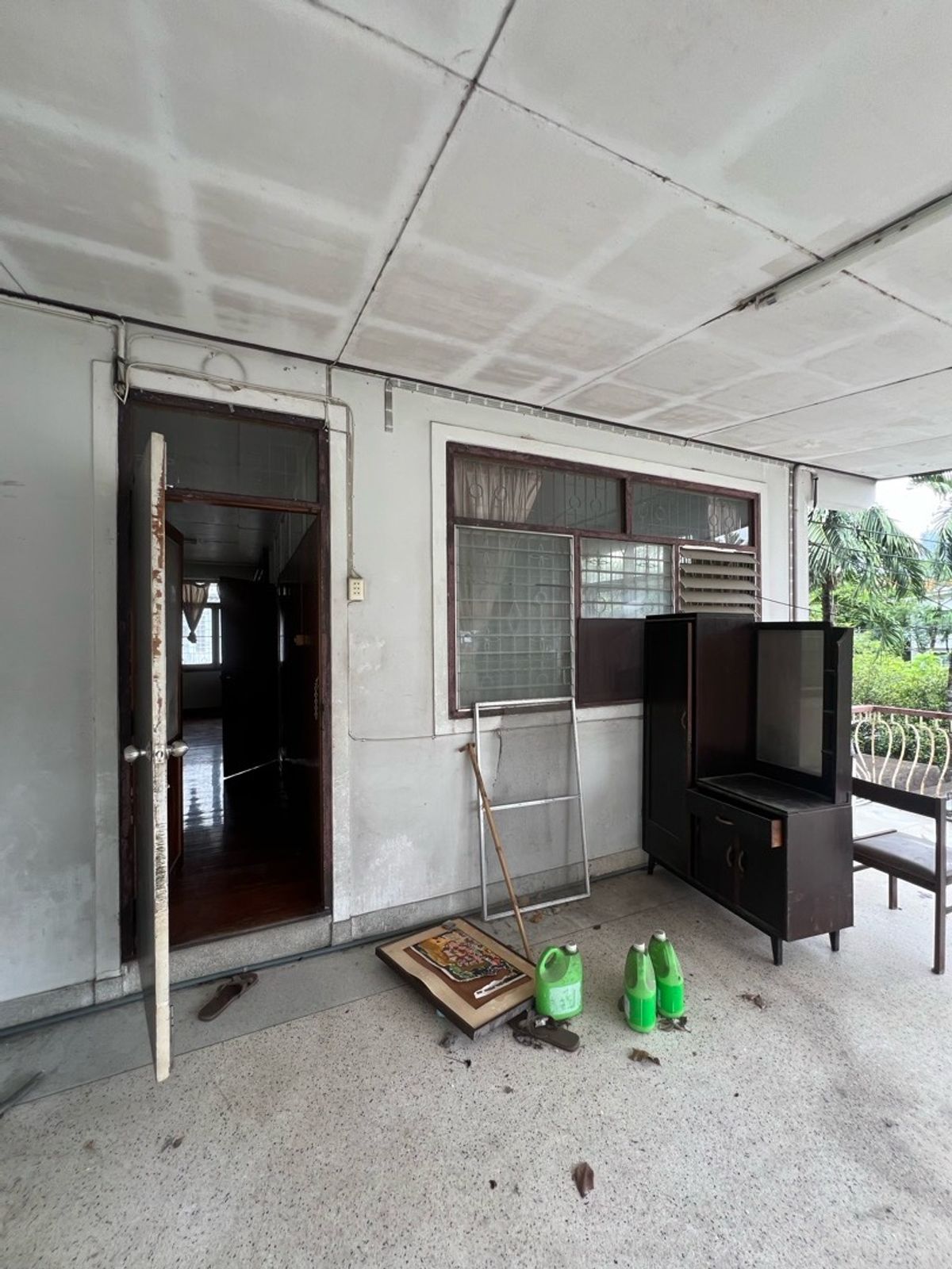 For RentRetail SpaceSukhumvit, Asoke, Thonglor : Rent a detached house, Sukhumvit 49, Thonglor for a long -term renovated business.