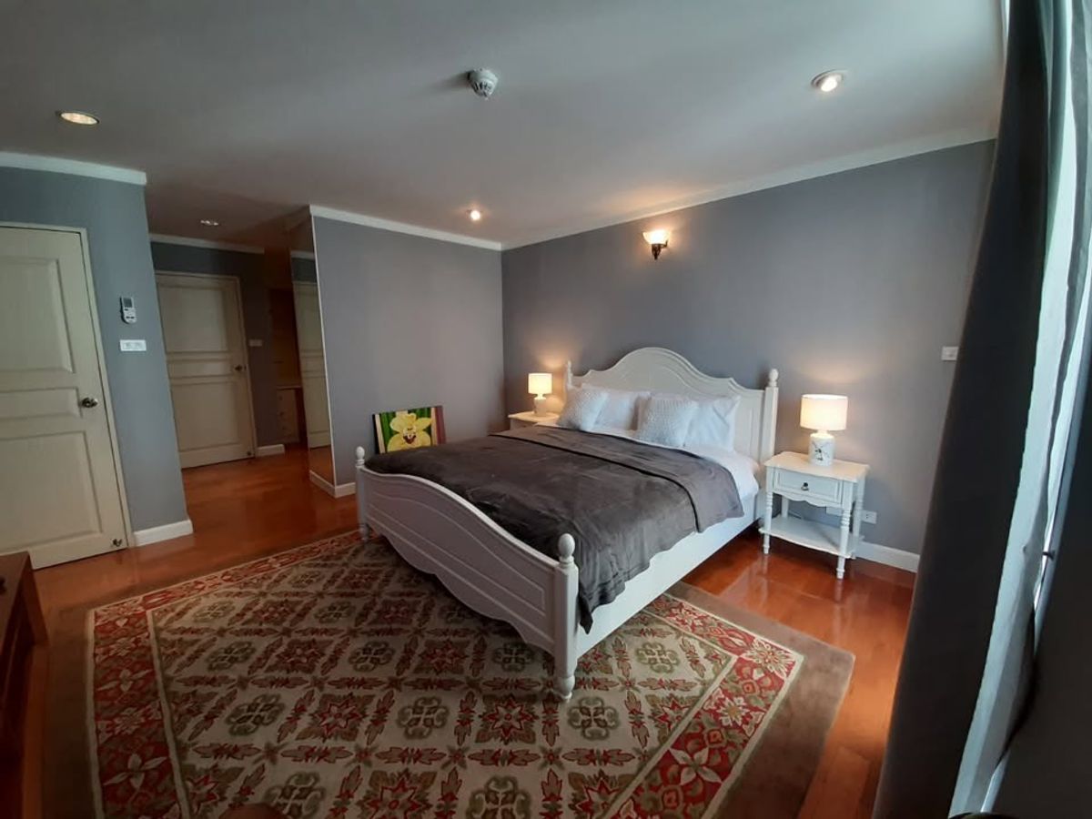 For SaleCondoSukhumvit, Asoke, Thonglor : Condo for sale Supalai Place Sukhumvit 39, price 17,770,000 baht [MKSR250808]