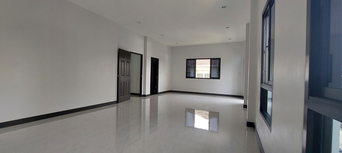 For SaleHousePhutthamonthon, Salaya : Baan Krisdanakorn 31 Pinklao combines the conveniences of the city with the tranquility of a garden.