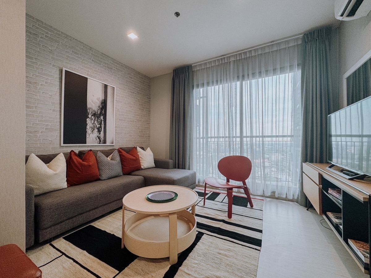 ขายคอนโดสุขุมวิท อโศก ทองหล่อ : Rhythm Sukhumvit 36-38 / 1 Bedroom (FOR SALE), ริทึ่ม สุขุมวิท 36-38 / 1 ห้องนอน (ขาย) HL2096