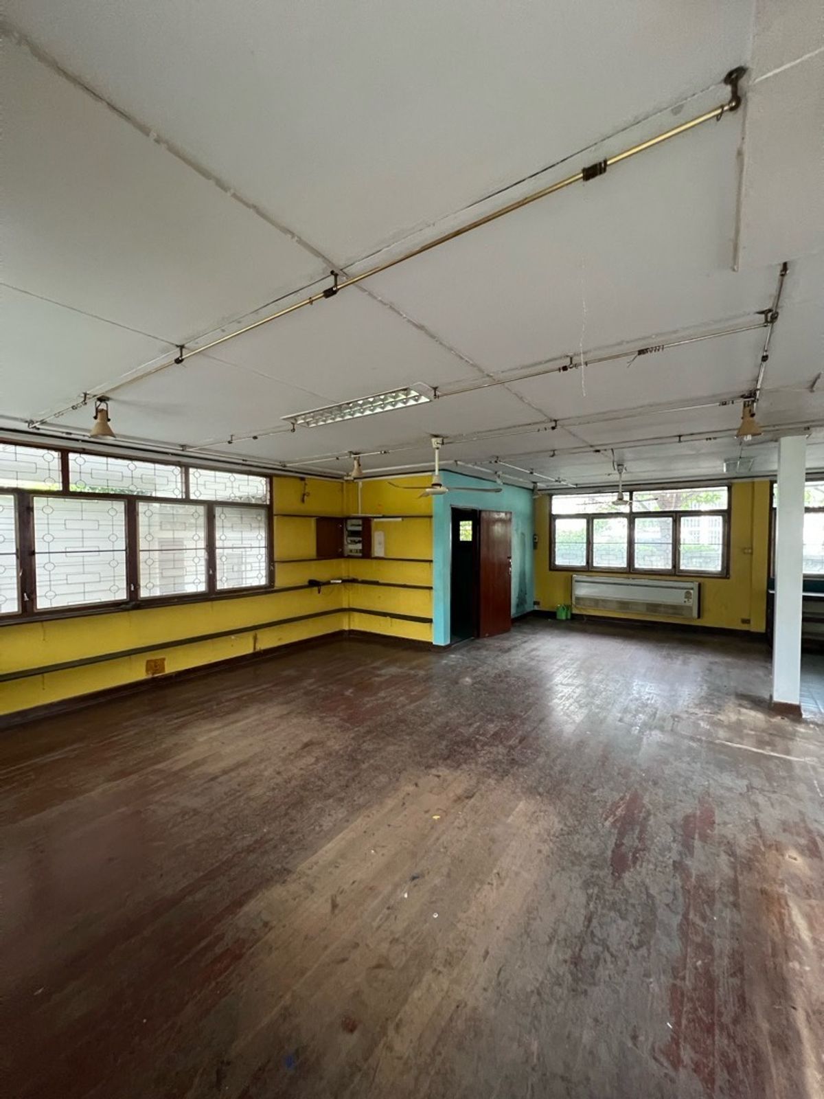 For RentRetail SpaceSukhumvit, Asoke, Thonglor : Rent a detached house, Sukhumvit 49, Thonglor for a long -term renovated business.