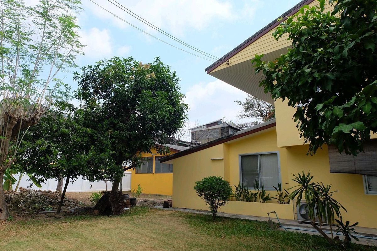 For SaleHouseSapankwai,Jatujak : ✨ Luxury detached home in the heart of the city – Saphan Khwai location ✨