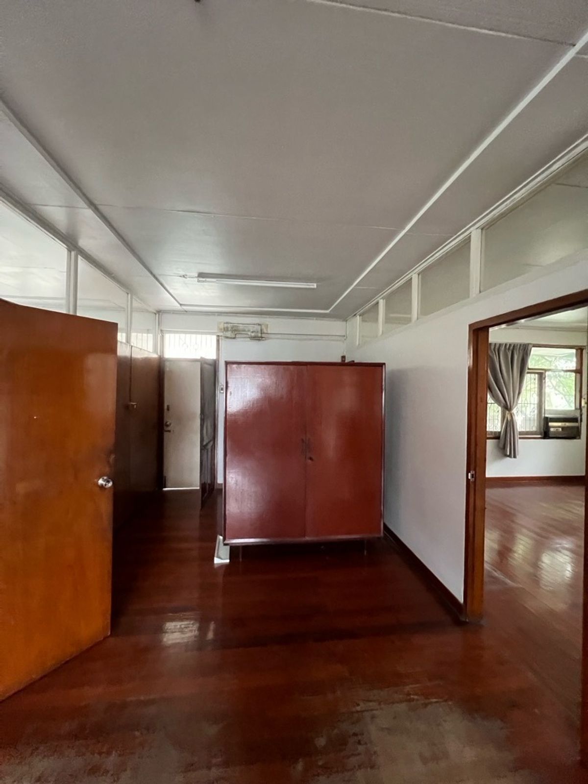 For RentRetail SpaceSukhumvit, Asoke, Thonglor : Rent a detached house, Sukhumvit 49, Thonglor for a long -term renovated business.