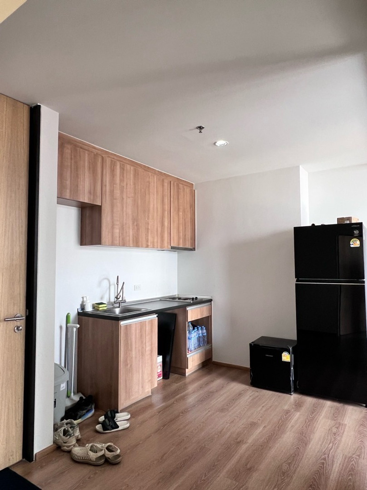 For SaleCondoLadprao, Central Ladprao : 📌 Condo for sale, The Issara Lat Phrao 1 bedroom, 1 bathroom, 54 sq.m., selling 4.9 mb, beautiful room, very good condition, quiet, shady ☎️ 088-753-2858