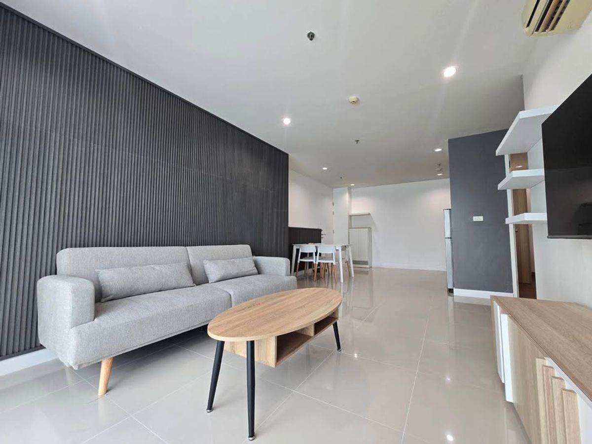 For RentCondoSiam Paragon ,Chulalongkorn,Samyan : ✨ Rent Wish @ Sam Yan ✨ 📍 Near MRT Sam Yan 🚆 just a few minutes to the station