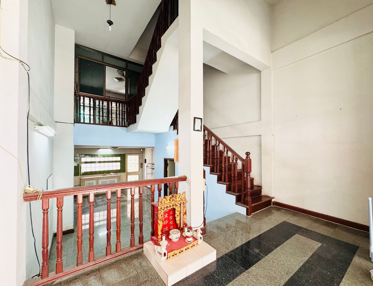 For SaleTownhomeRathburana, Suksawat : Townhouse 18 sq.w. Soi Suksawat 62/2, only 500 meters.