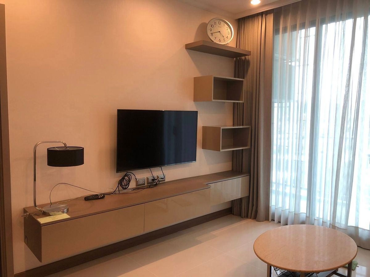ให้เช่าคอนโดสุขุมวิท อโศก ทองหล่อ : ให้เช่า Supalai Oriental Sukhumvit 39 | 1 ห้องนอน 57 ตร.ม. Tower D วิวสระว่ายน้ำ | 30,000 บาท | LINE: @323gqmho | Ref: T1973