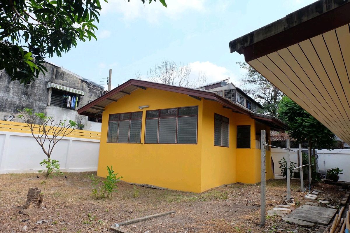 For SaleHouseSapankwai,Jatujak : ✨ Luxury detached home in the heart of the city – Saphan Khwai location ✨