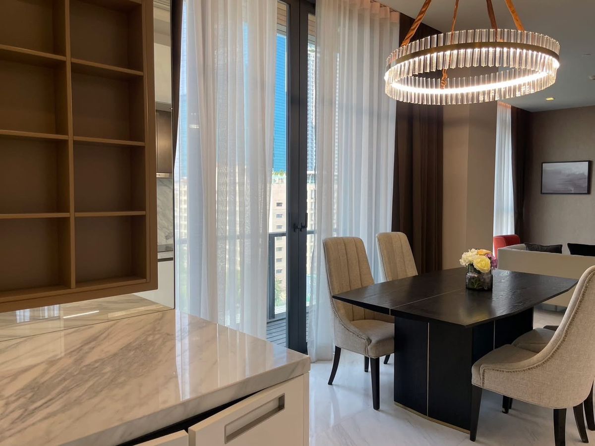 For RentCondoSukhumvit, Asoke, Thonglor : ❖ Rare unit ❖ 5+ Floor 125.20 sq.m. 2 Bedrooms | Condo near J Avenue Thonglor 2 mins, BTS Thong Lo 5 mins, Donki Mall 7 mins