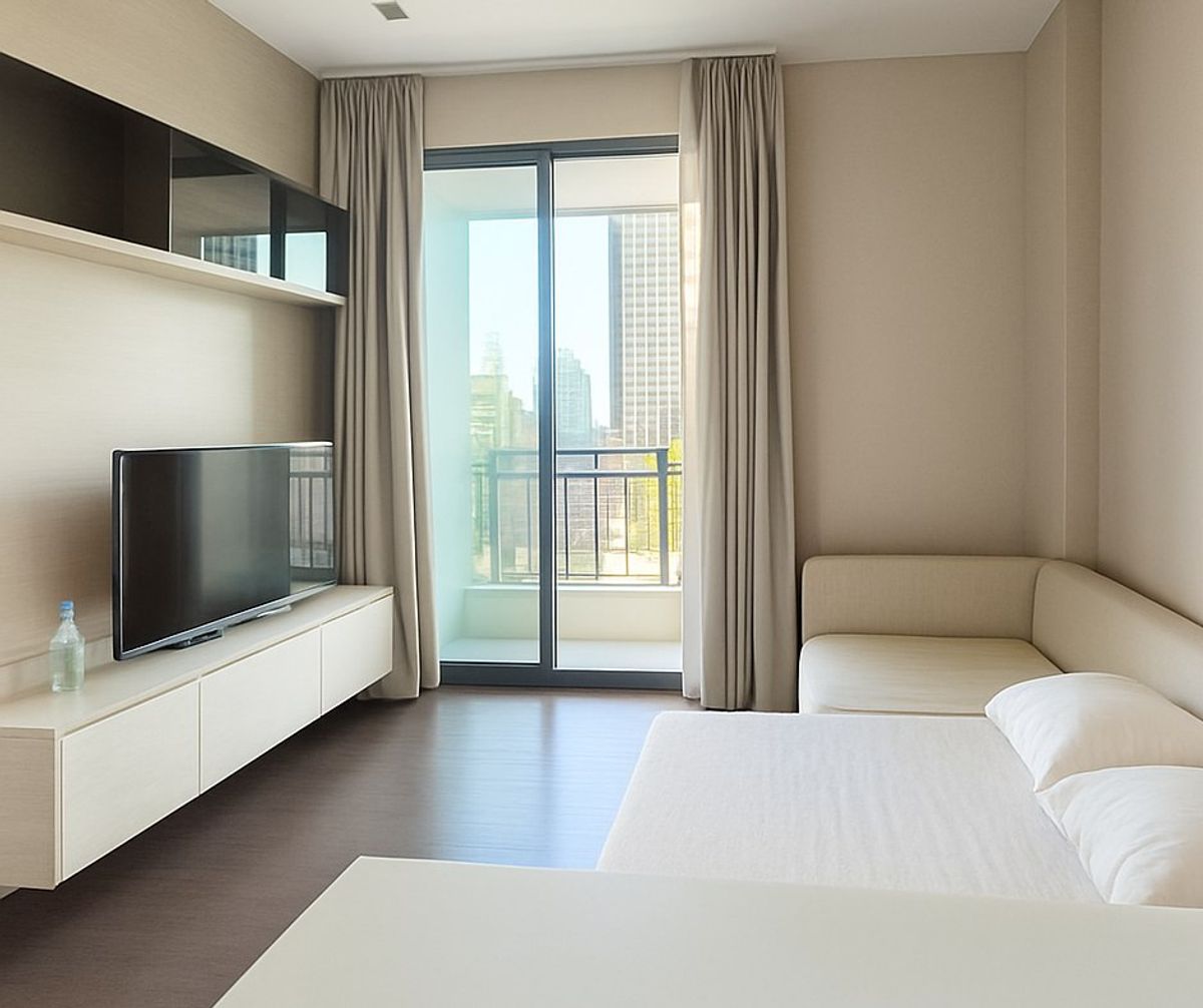 For SaleCondoRama9, Petchburi, RCA : Q asoke, beautiful room, new, never live, very good, east, pool view