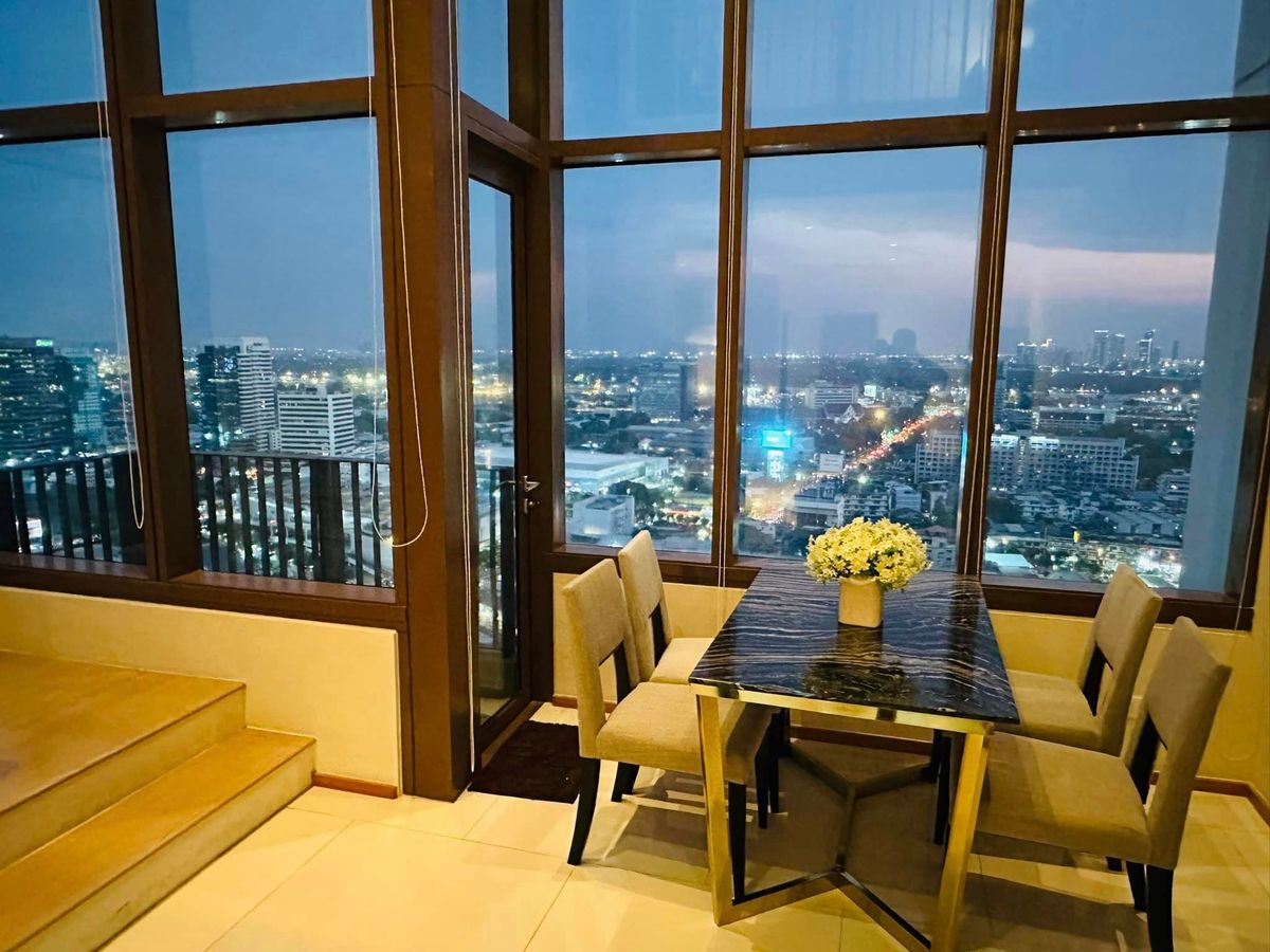ให้เช่าคอนโดสุขุมวิท อโศก ทองหล่อ : ห้อง Duplex 83 ตรม  ทำเลใจกลางสุขุมวิท ใกล้ EmQuartier🏡 