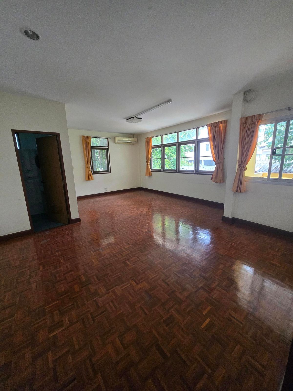 For SaleHouseSapankwai,Jatujak : ✨ Luxury detached home in the heart of the city – Saphan Khwai location ✨