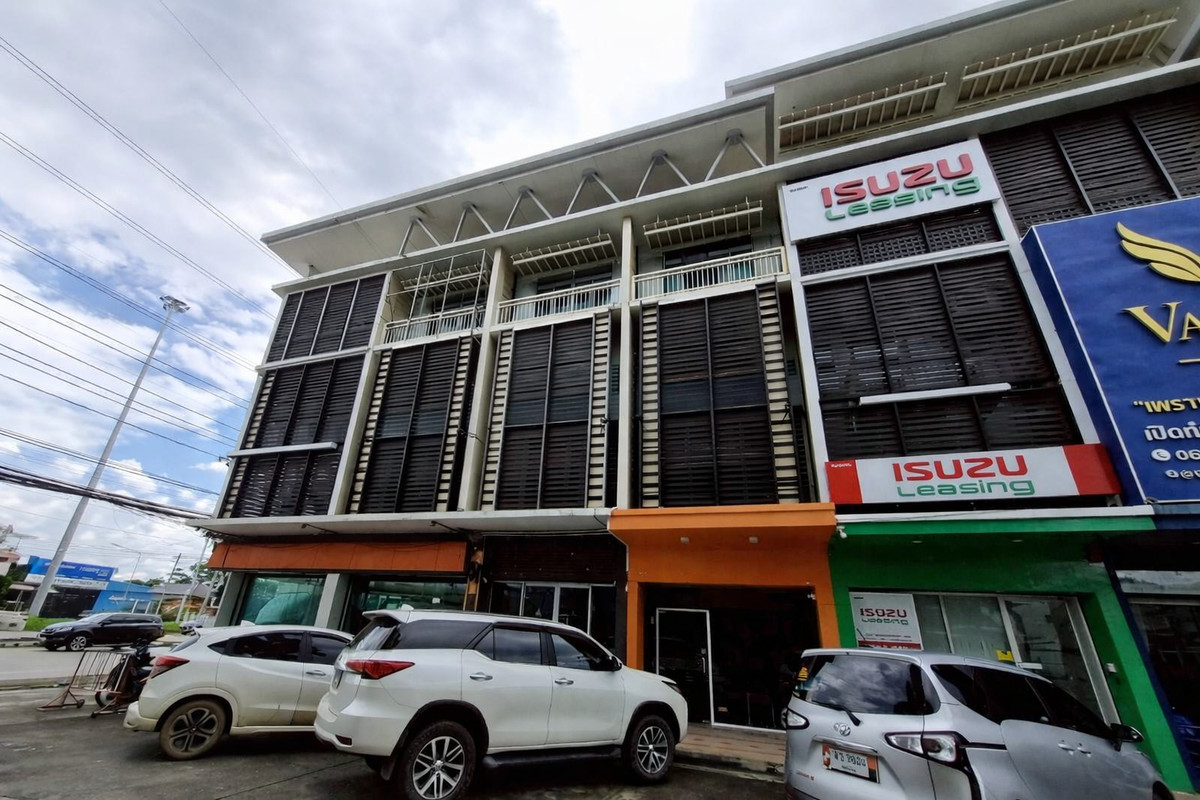 ขายอาคารพาณิชย์เชียงใหม่ : 💥 ขาย! ราคาดีที่สุดในโครงการ!! 🏙️ อาคารพาณิชย์ 4 ชั้น ติดถนนใหญ่ ในสตาร์ อเวนิว 2 (Star Avenue 2) – ไลฟ์สไตล์มอลล์ใจกลางเชียงใหม่