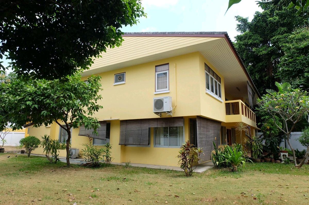 For SaleHouseSapankwai,Jatujak : ✨ Luxury detached home in the heart of the city – Saphan Khwai location ✨