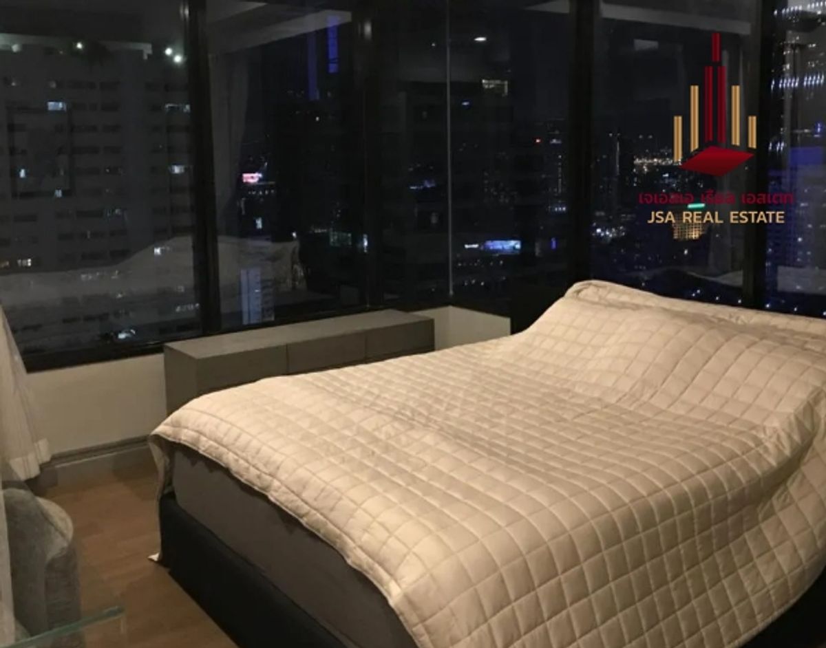 For SaleCondoSilom, Saladaeng, Bangrak : ✨ For Sale: M Silom Condo ✨ 💰 ONLY 9,000,000 THB